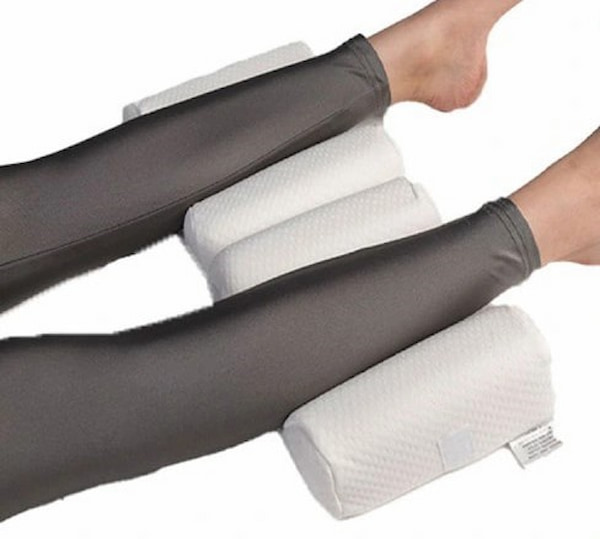 تصویر 3 از انواع بالشت زیر زانو با قابلیت حفظ حالت و عدم تغییر شکل